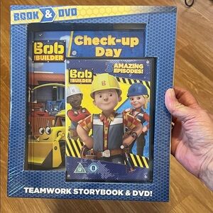 Bob the Builder Teamwork Storybook & DVD Set - Blue and Yellow